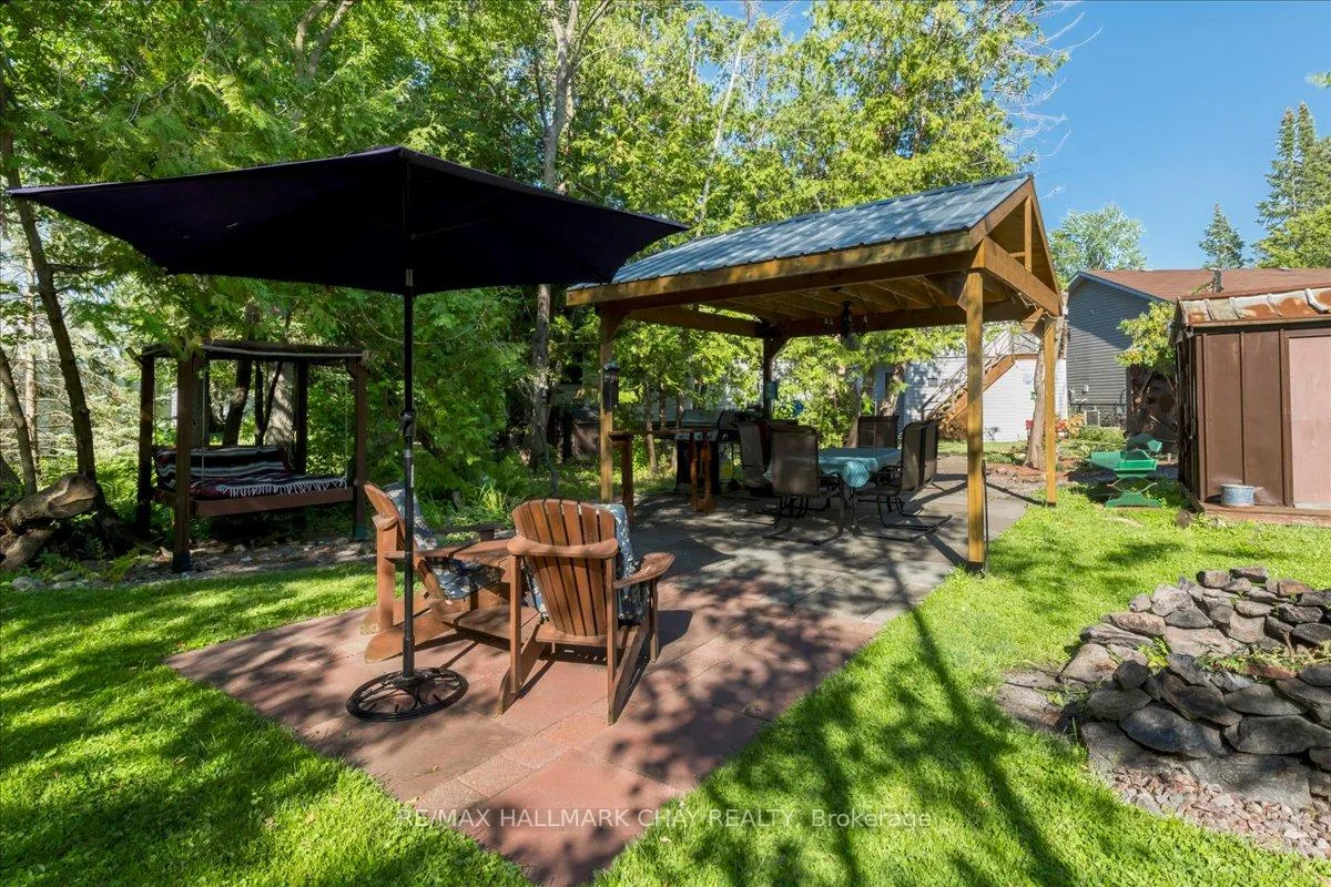 Photo 5 of 930 Gilmore Avenue, Innisfil, Lefroy — HOMEH