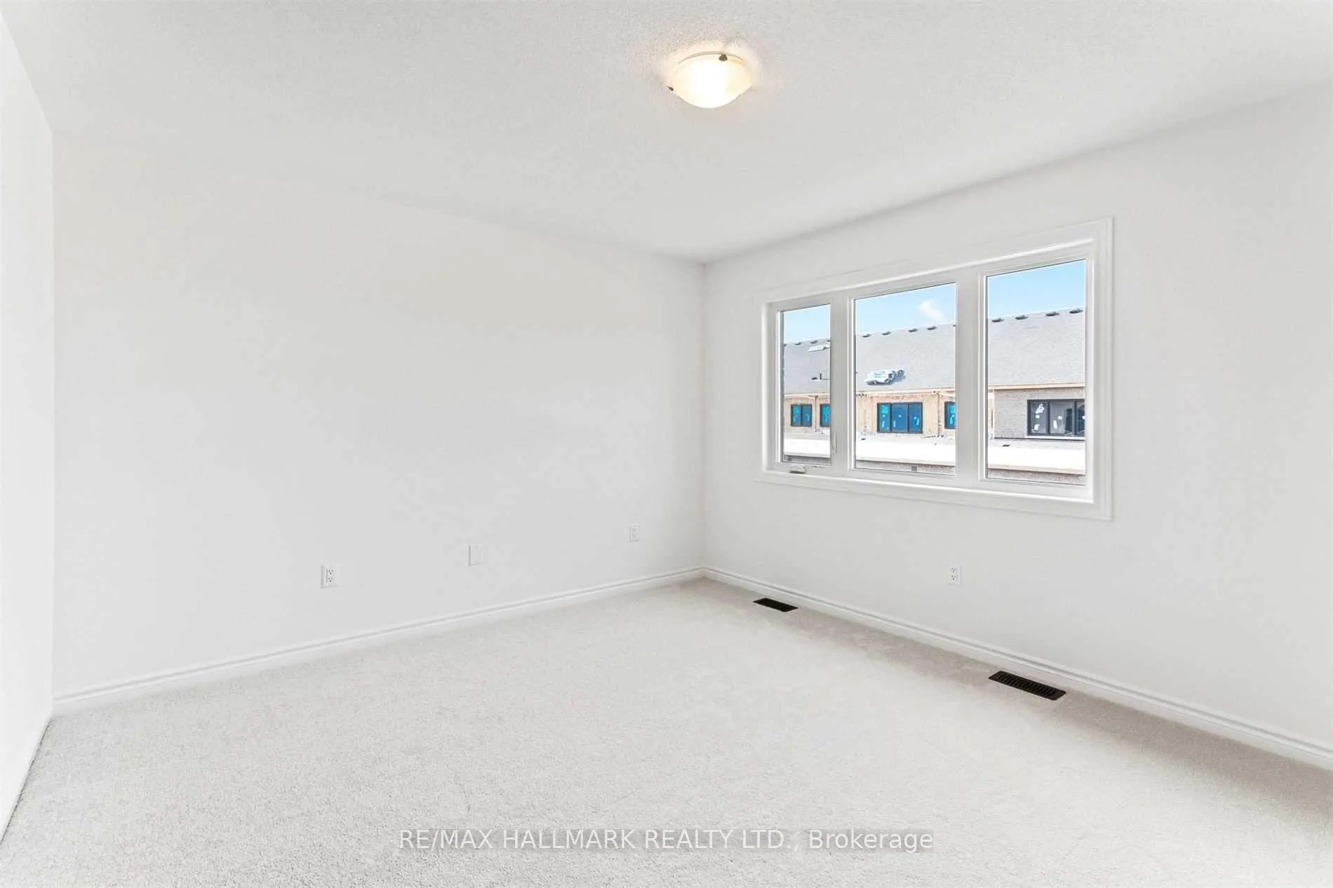 Photo 13 of 103 Laing Drive, Whitby, Rural Whitby — HOMEH