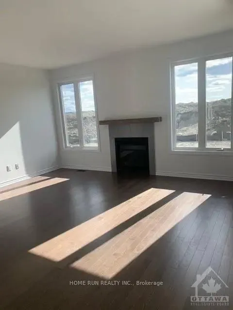 Photo 4 of 328 Finial Way, Ottawa, Barrhaven - Half Moon Bay — HOMEH
