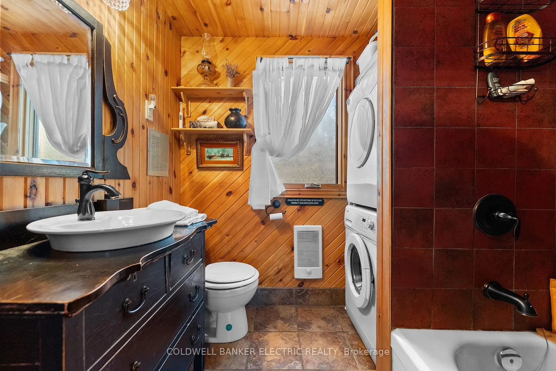 Photo 14 of 2711 Channel View Lane, Selwyn — HOMEH