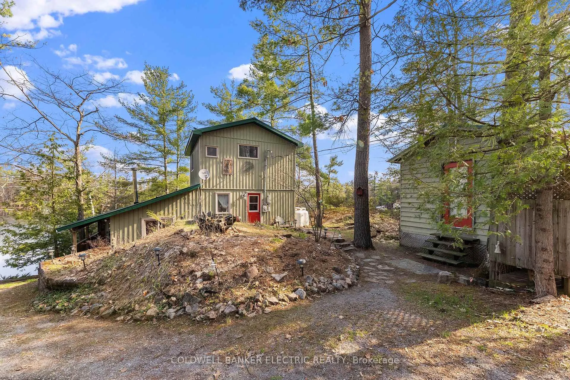 Photo 35 of 2711 Channel View Lane, Selwyn — HOMEH