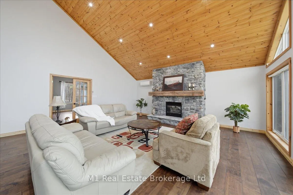 Photo 5 of 70 Forest Harbour Parkway, Tay, Rural Tay — HOMEH