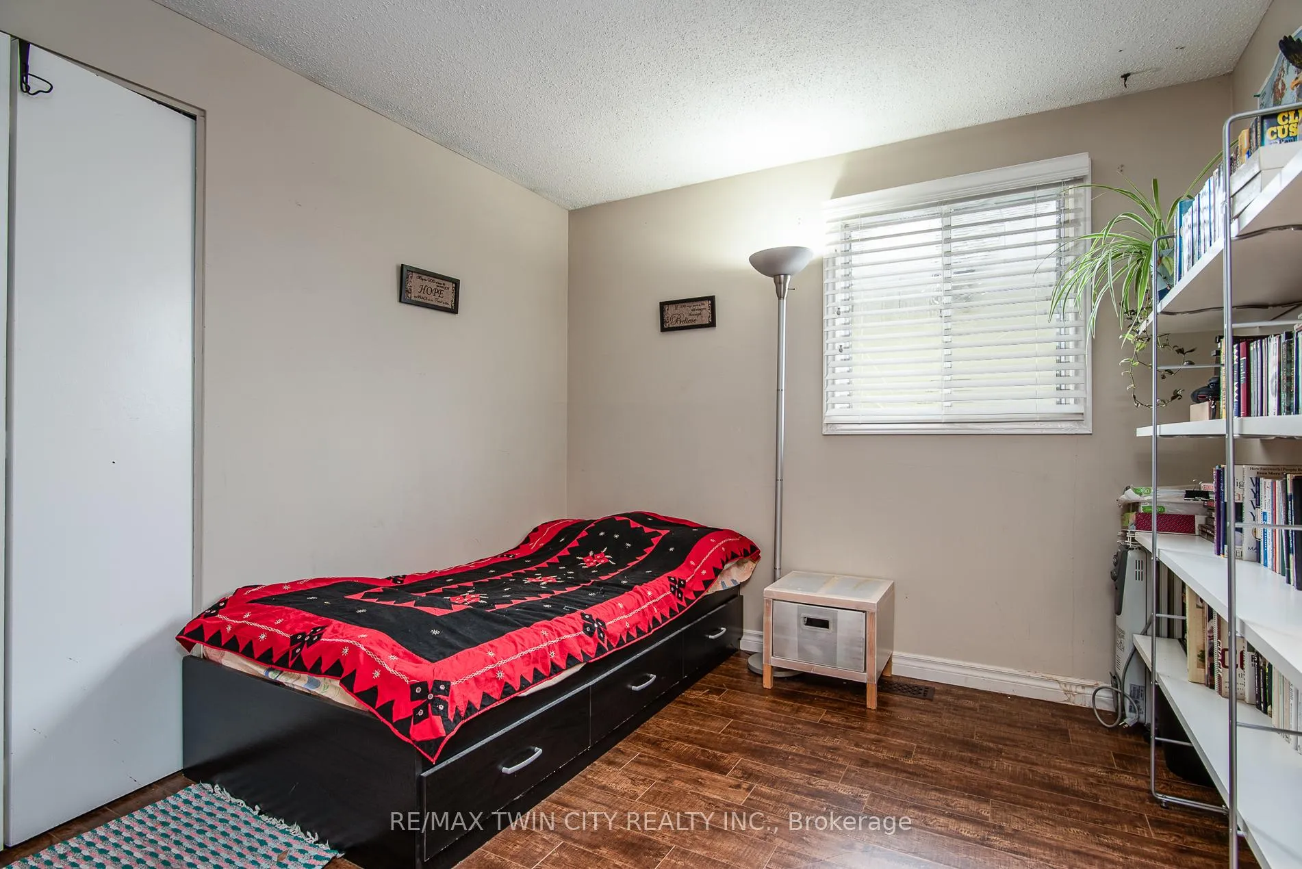 Photo 30 of 94 Macatee Place, Cambridge — HOMEH