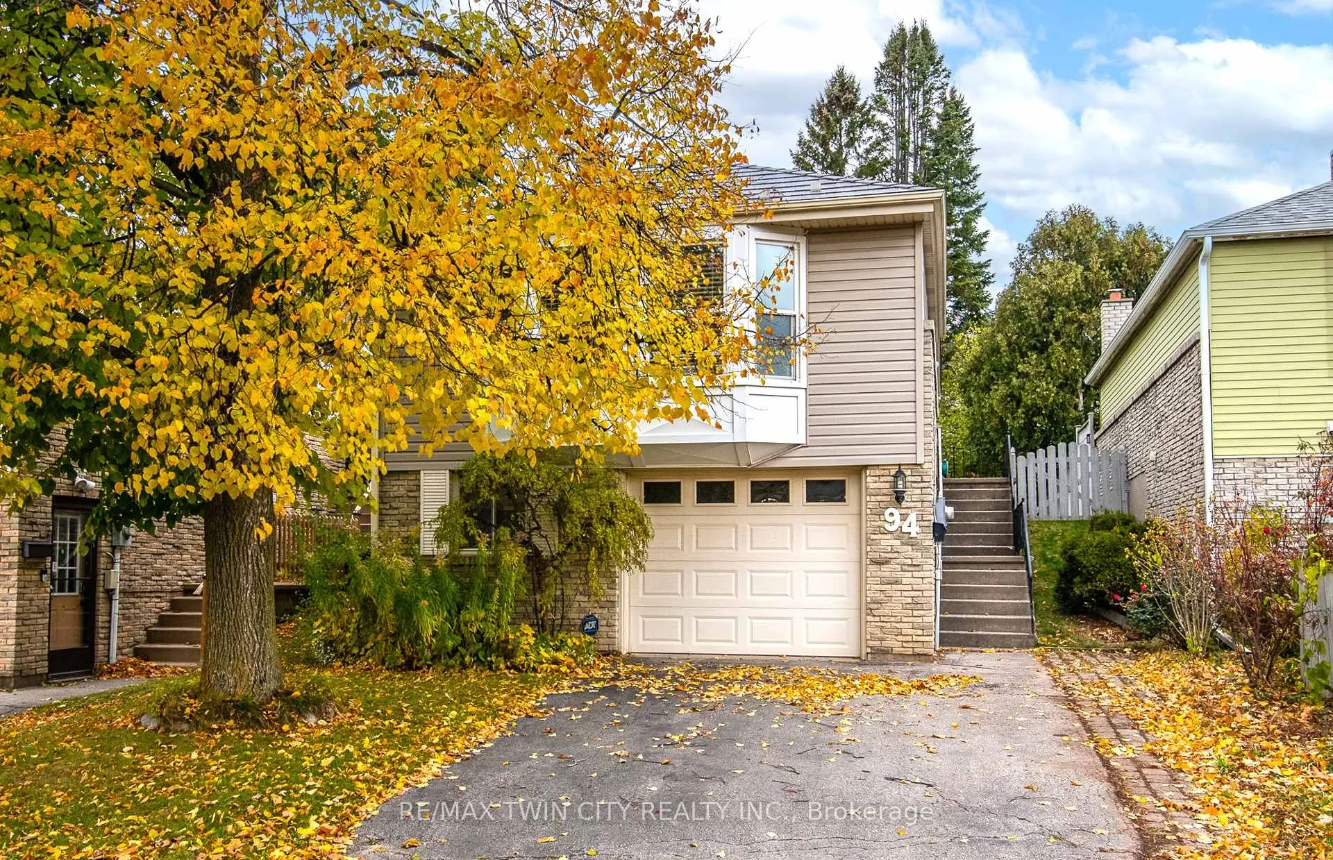 Photo 45 of 94 Macatee Place, Cambridge — HOMEH