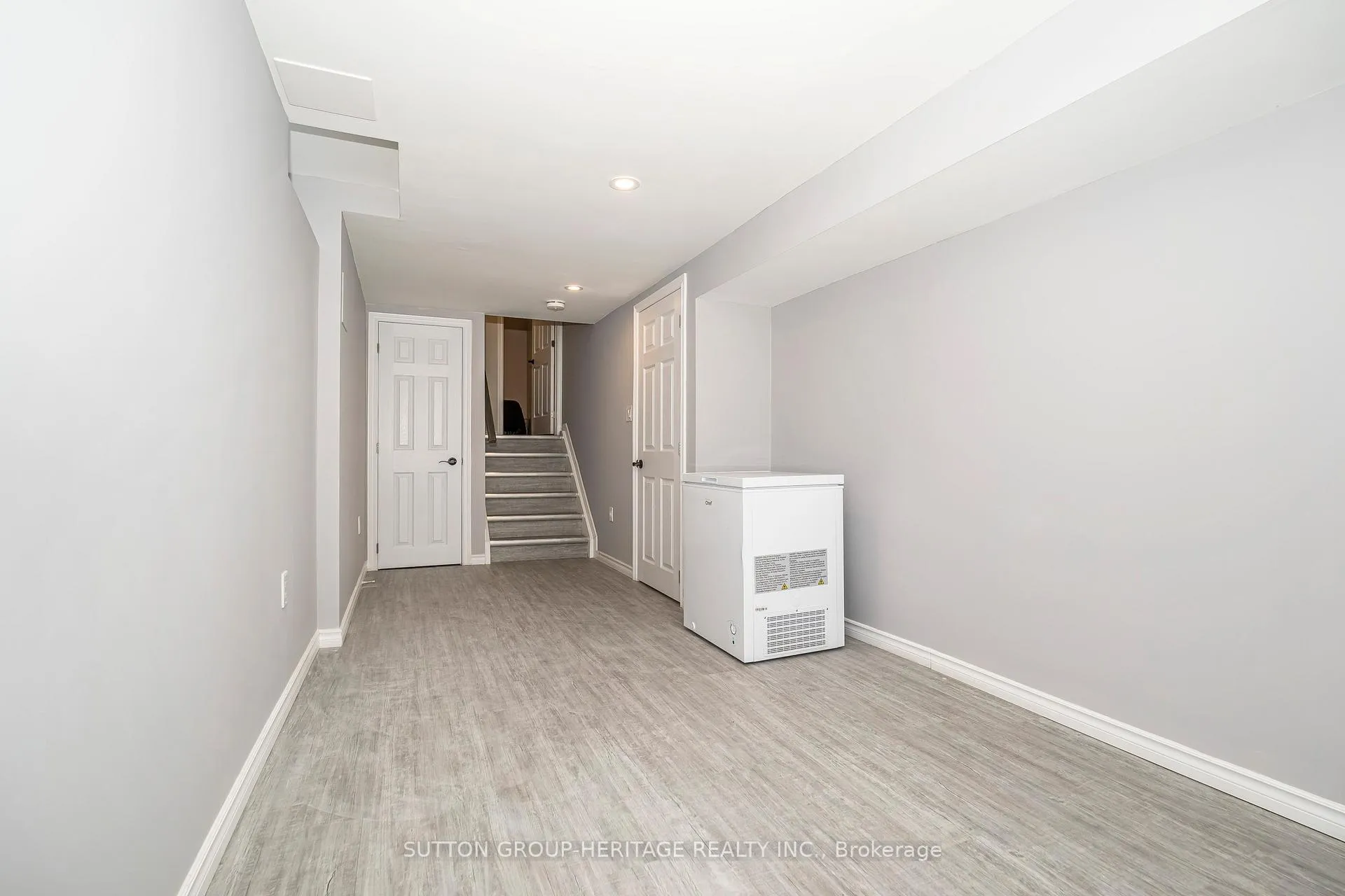 Photo 23 of 437 Sedan Crescent, Oshawa, Central — HOMEH