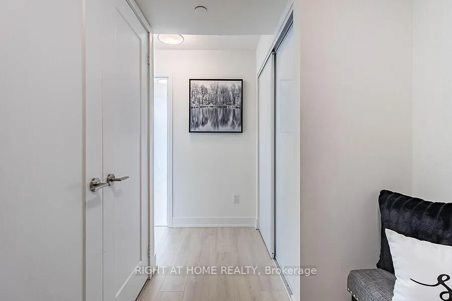 Photo 19 of Unit 1702, 10 Eva Road, Etobicoke, Etobicoke West Mall — HOMEH