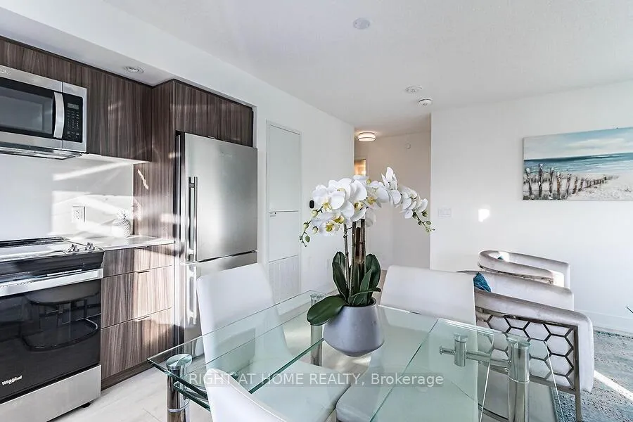 Photo 23 of Unit 1702, 10 Eva Road, Etobicoke, Etobicoke West Mall — HOMEH