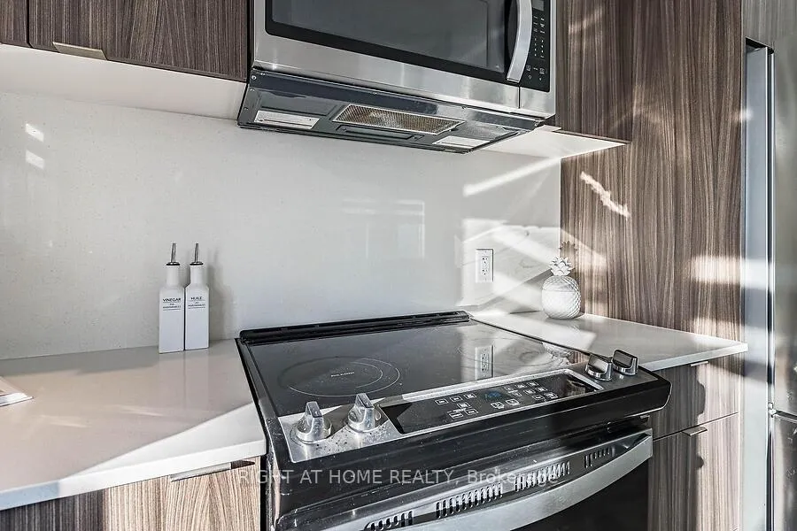 Photo 39 of Unit 1702, 10 Eva Road, Etobicoke, Etobicoke West Mall — HOMEH
