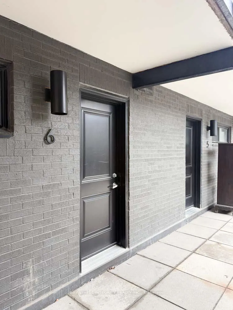 Photo 9 of Unit Unit 6, 678 Queen Street E, Toronto, South Riverdale — HOMEH