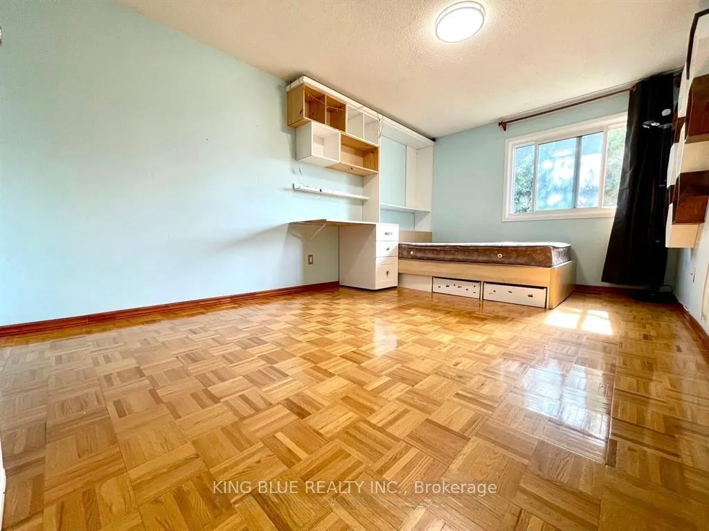 Photo 12 of 137 Appleby Crescent, Markham, Milliken Mills West — HOMEH