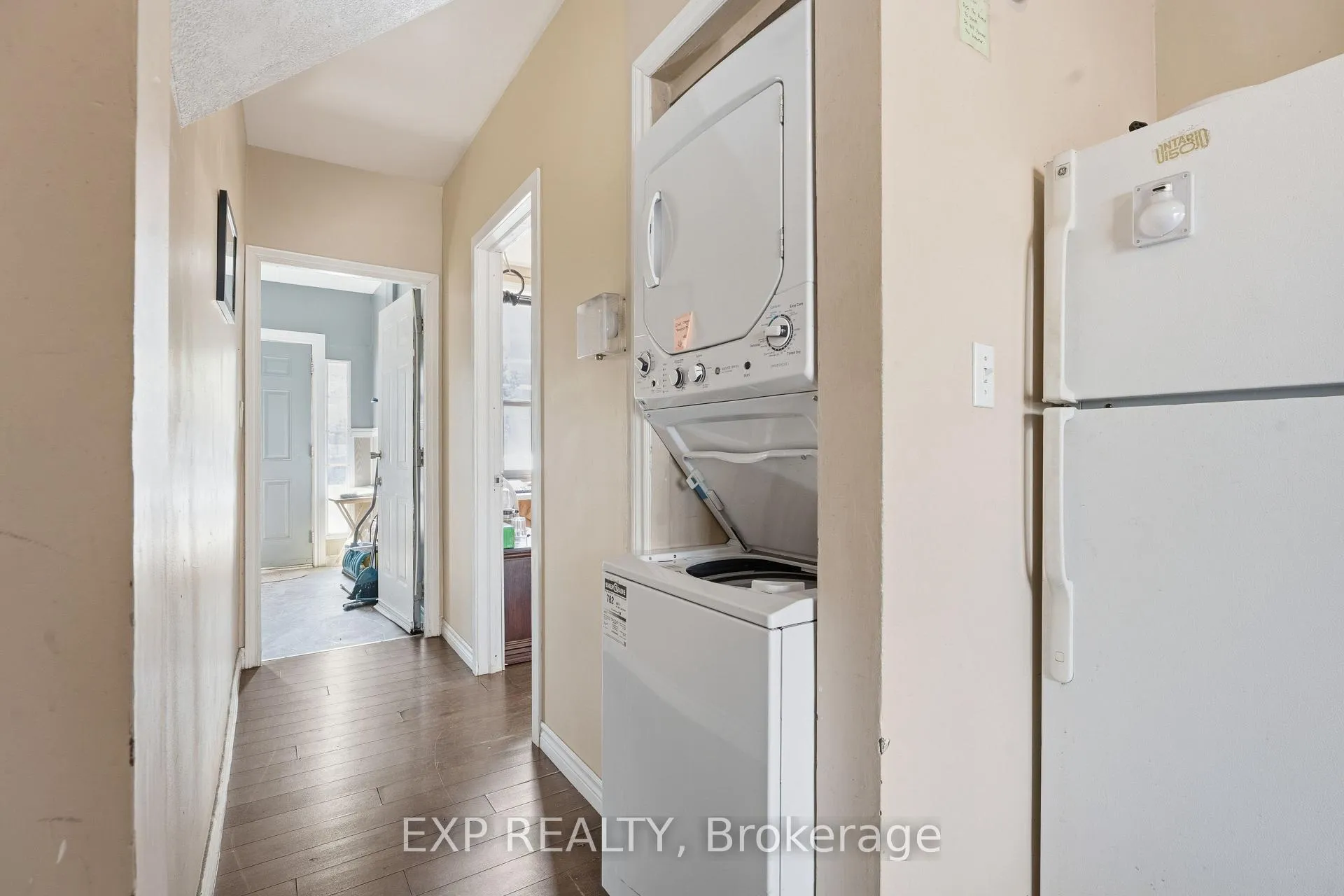 Photo 7 of 211 Rebecca Street, Hamilton, Beasley — HOMEH