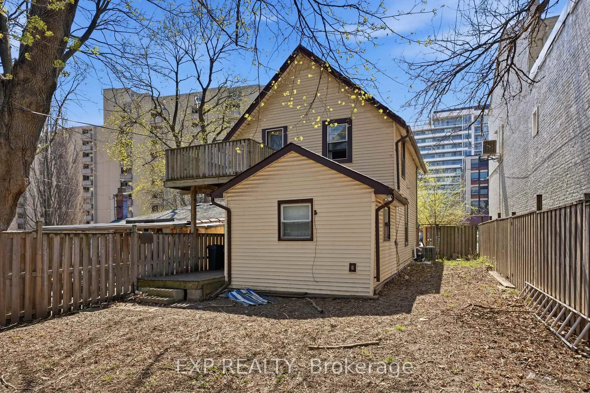 Photo 21 of 211 Rebecca Street, Hamilton, Beasley — HOMEH