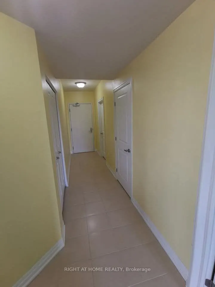 Photo 3 of Unit 809, 90 Landry Street, Ottawa, Vanier — HOMEH