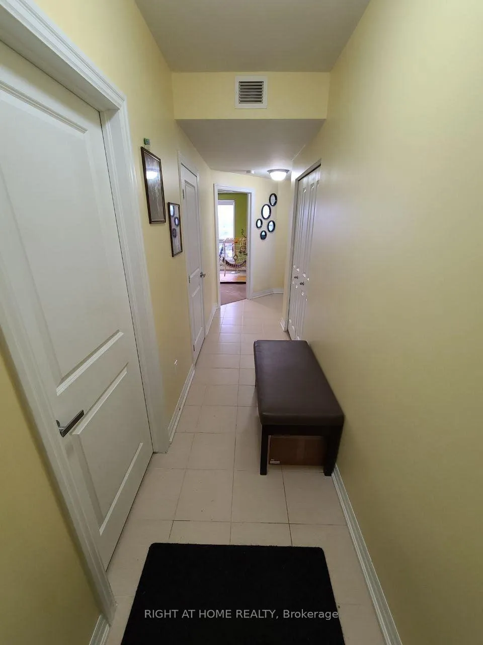 Photo 4 of Unit 809, 90 Landry Street, Ottawa, Vanier — HOMEH