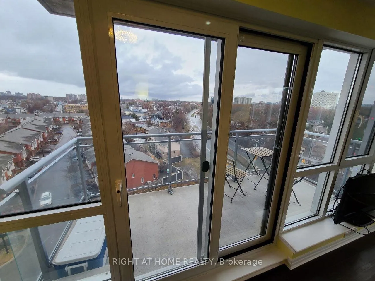 Photo 15 of Unit 809, 90 Landry Street, Ottawa, Vanier — HOMEH