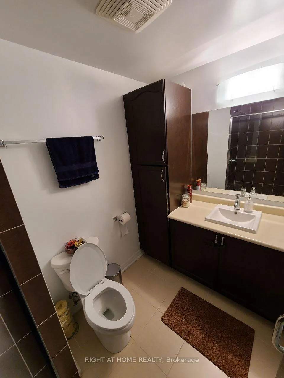 Photo 20 of Unit 809, 90 Landry Street, Ottawa, Vanier — HOMEH