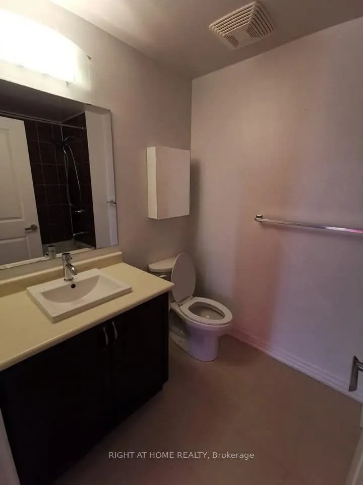 Photo 21 of Unit 809, 90 Landry Street, Ottawa, Vanier — HOMEH