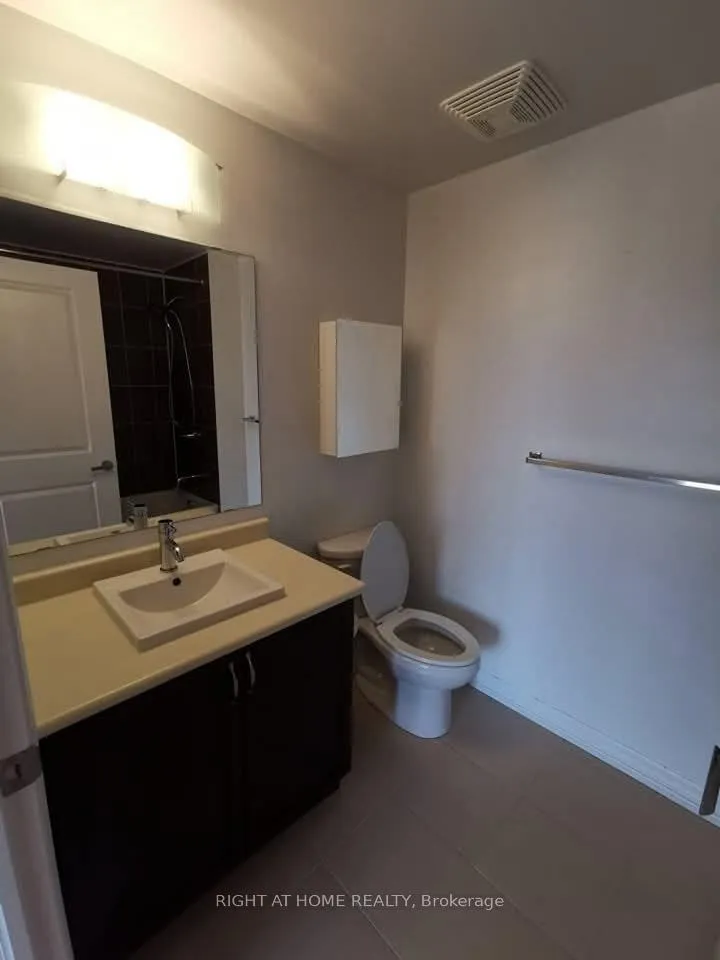Photo 23 of Unit 809, 90 Landry Street, Ottawa, Vanier — HOMEH