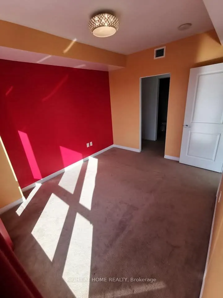 Photo 27 of Unit 809, 90 Landry Street, Ottawa, Vanier — HOMEH