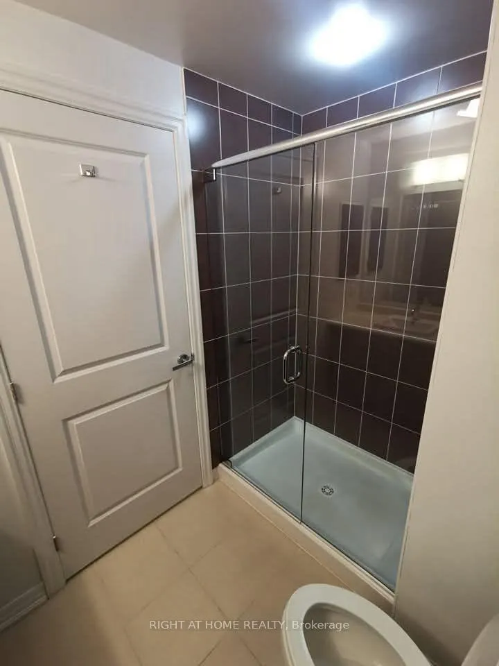 Photo 34 of Unit 809, 90 Landry Street, Ottawa, Vanier — HOMEH