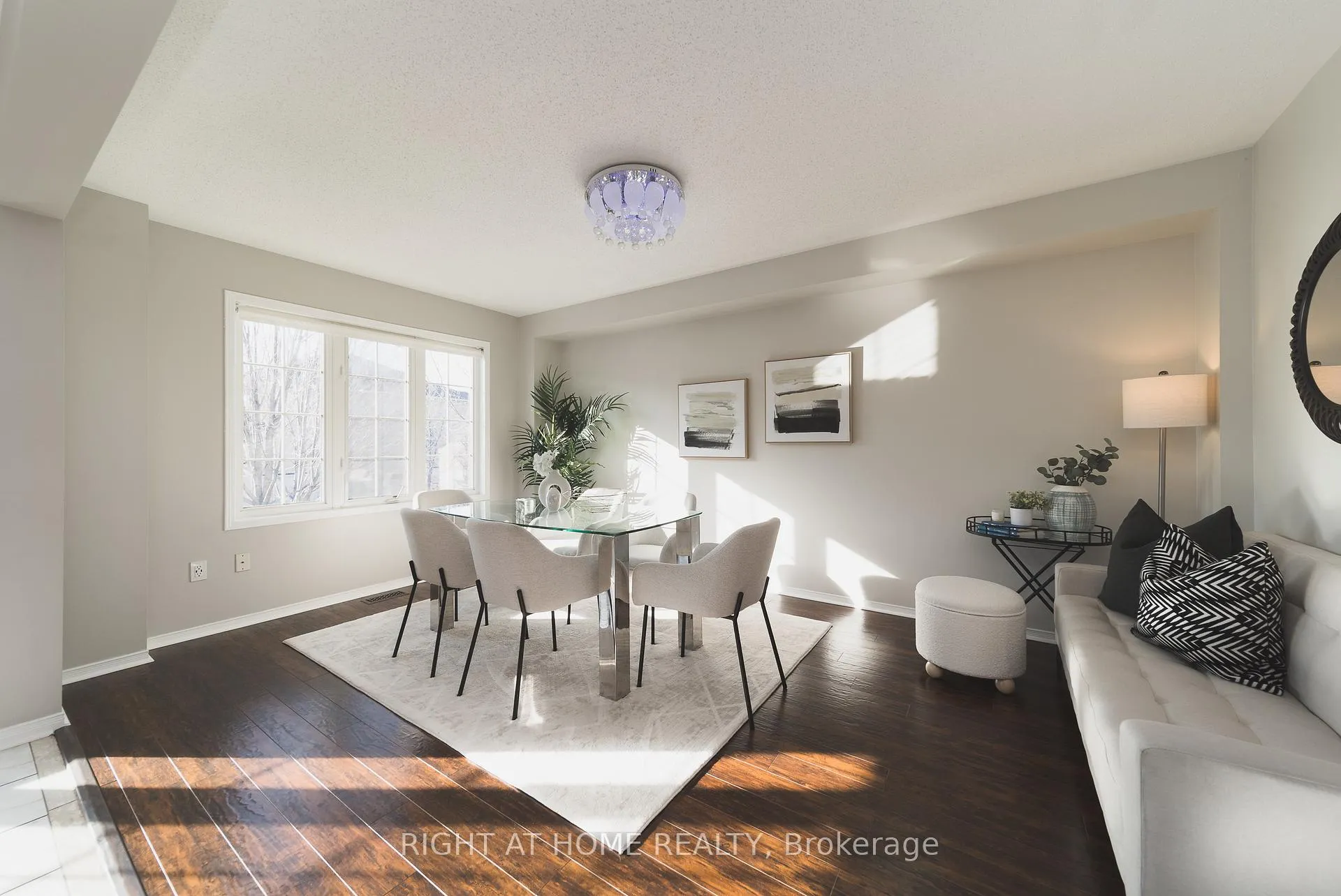 Photo 3 of 1251 Lamont Crescent, Milton, Clarke — HOMEH