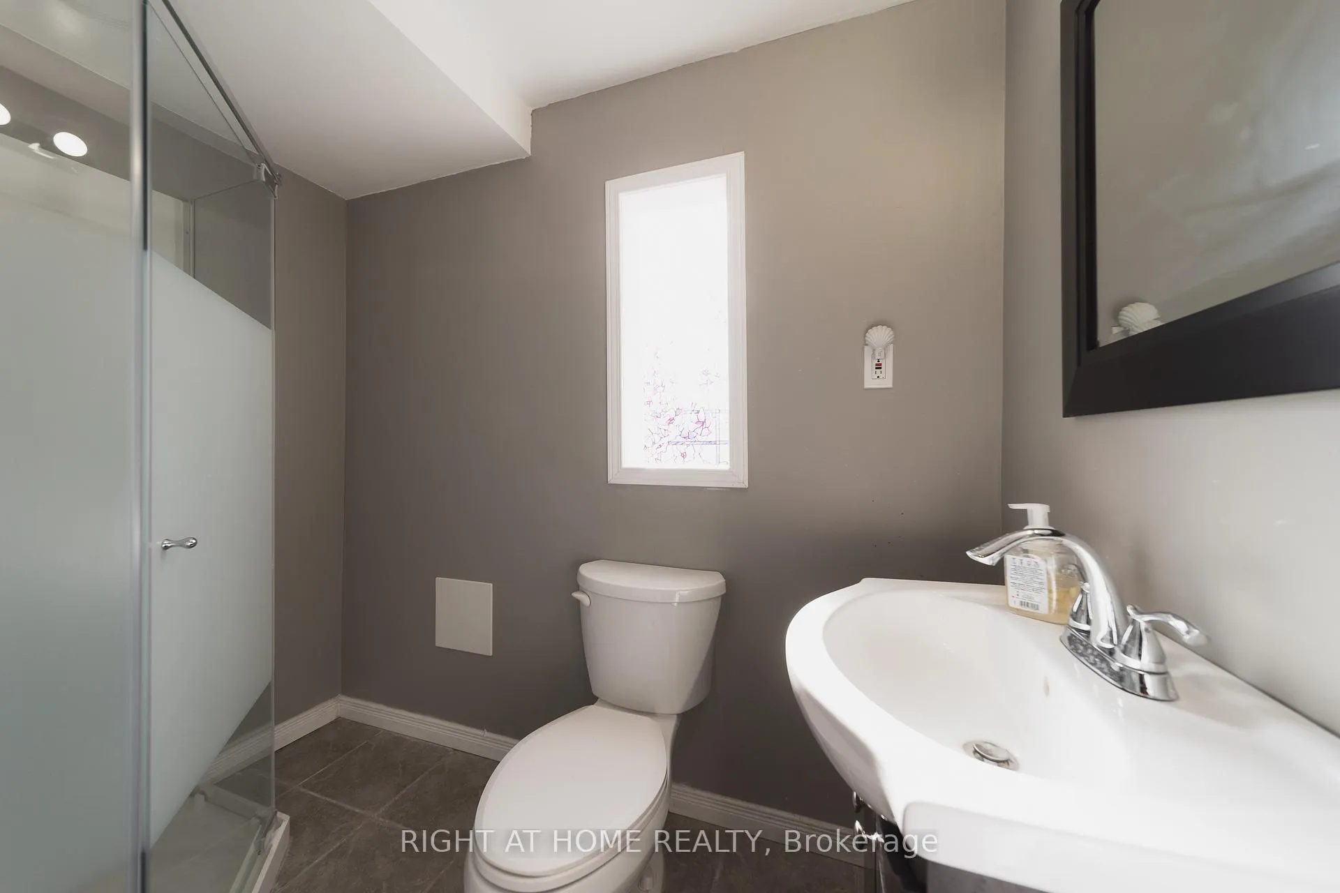 Photo 29 of 1251 Lamont Crescent, Milton, Clarke — HOMEH