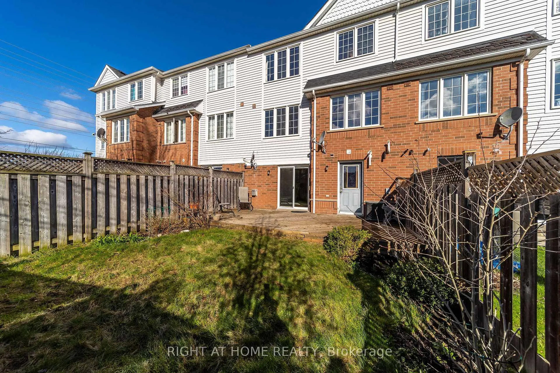 Photo 35 of 1251 Lamont Crescent, Milton, Clarke — HOMEH