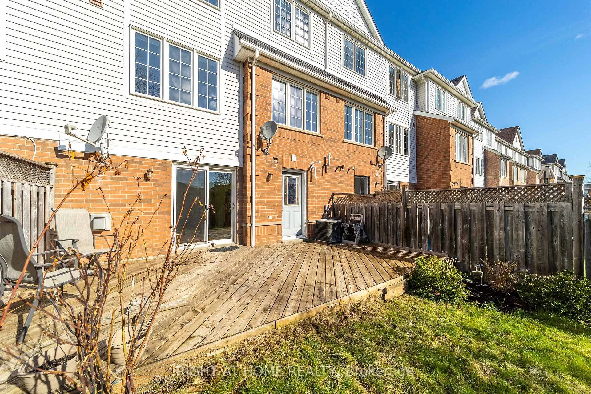 Photo 36 of 1251 Lamont Crescent, Milton, Clarke — HOMEH