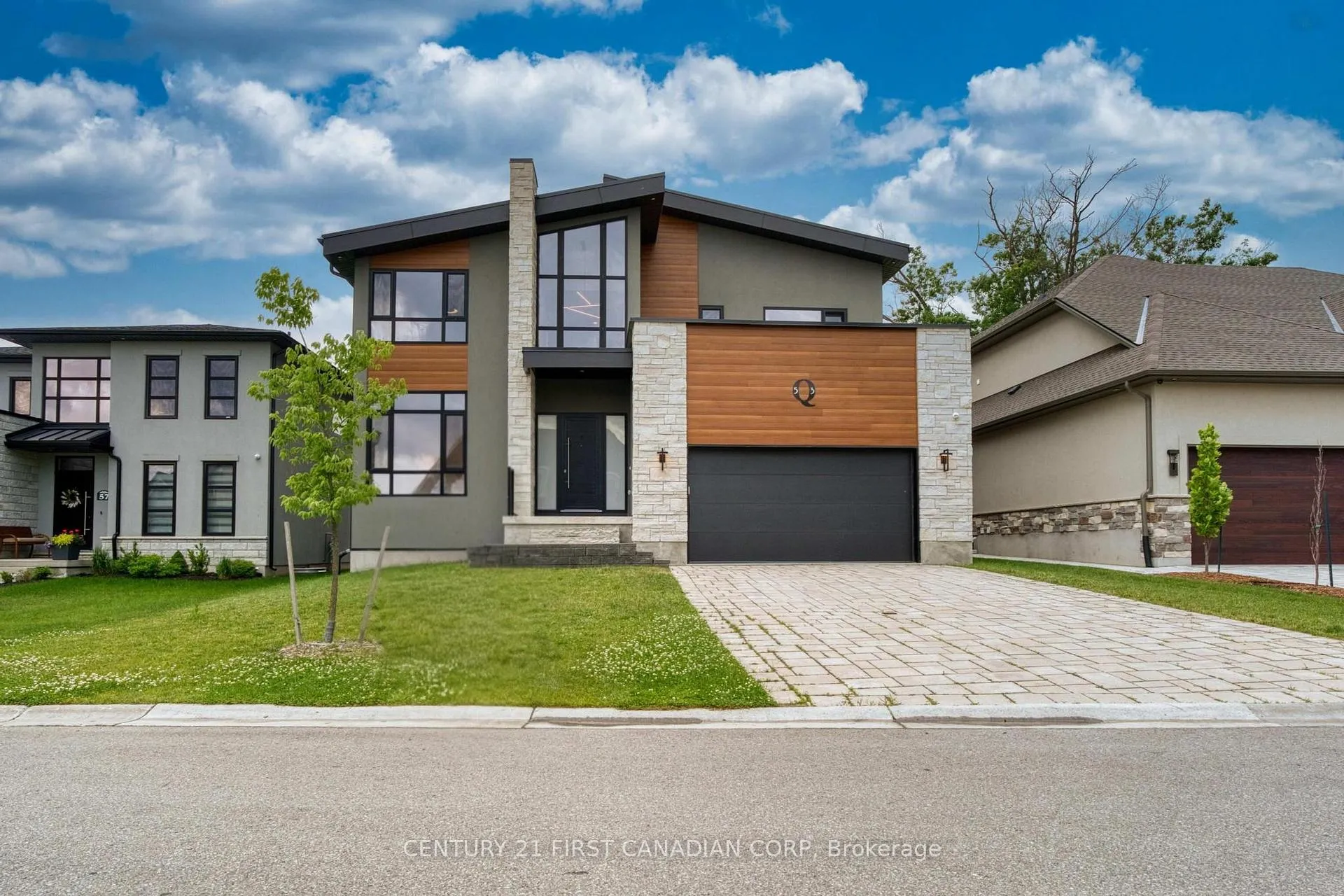 Photo 1 of 53 Edwin Drive, London, South P — HOMEH