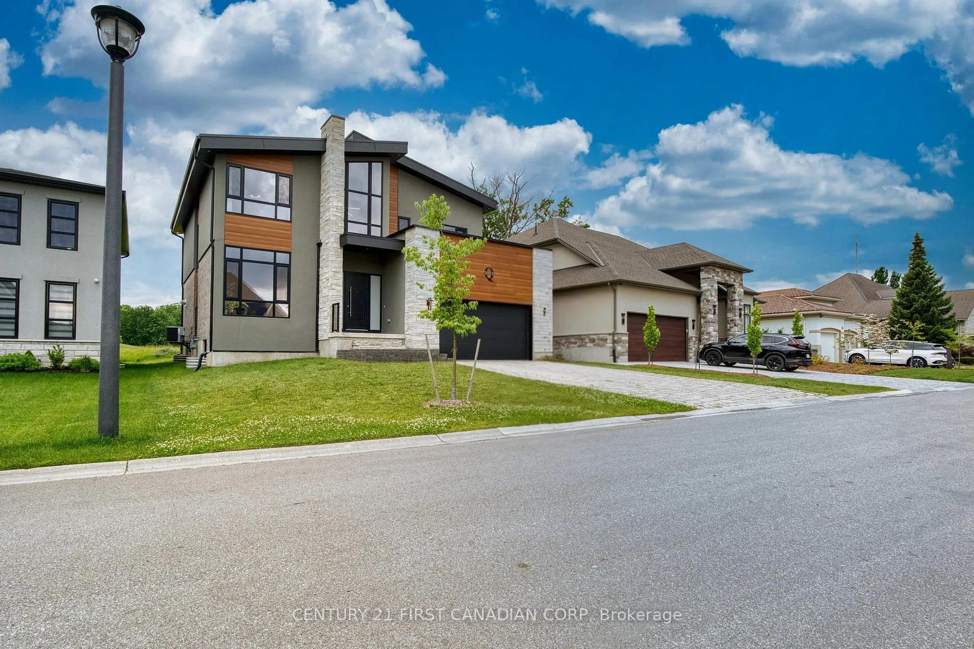 Photo 2 of 53 Edwin Drive, London, South P — HOMEH