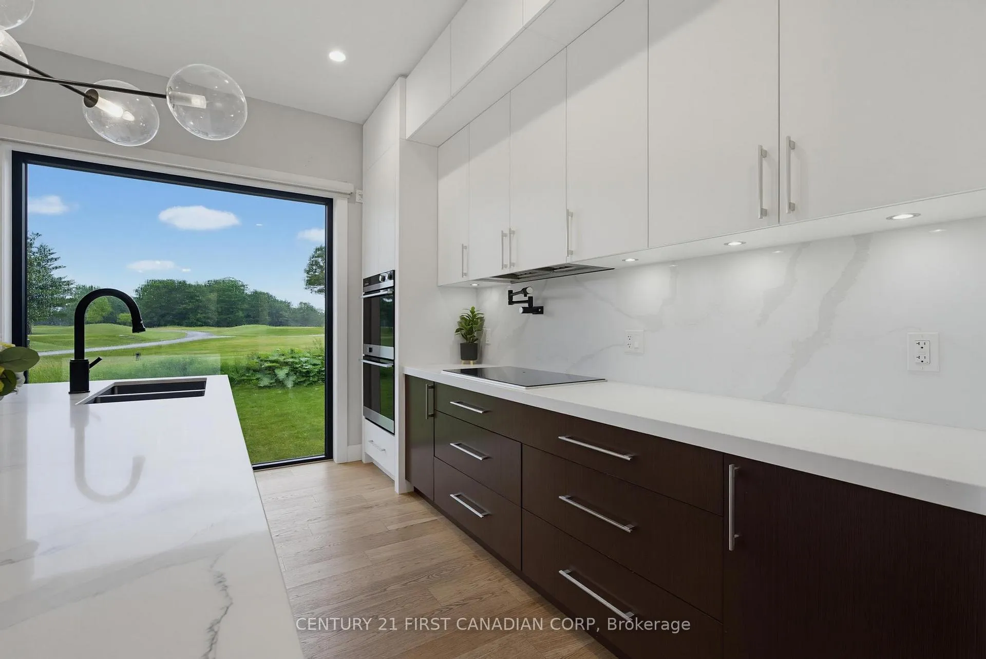 Photo 11 of 53 Edwin Drive, London, South P — HOMEH