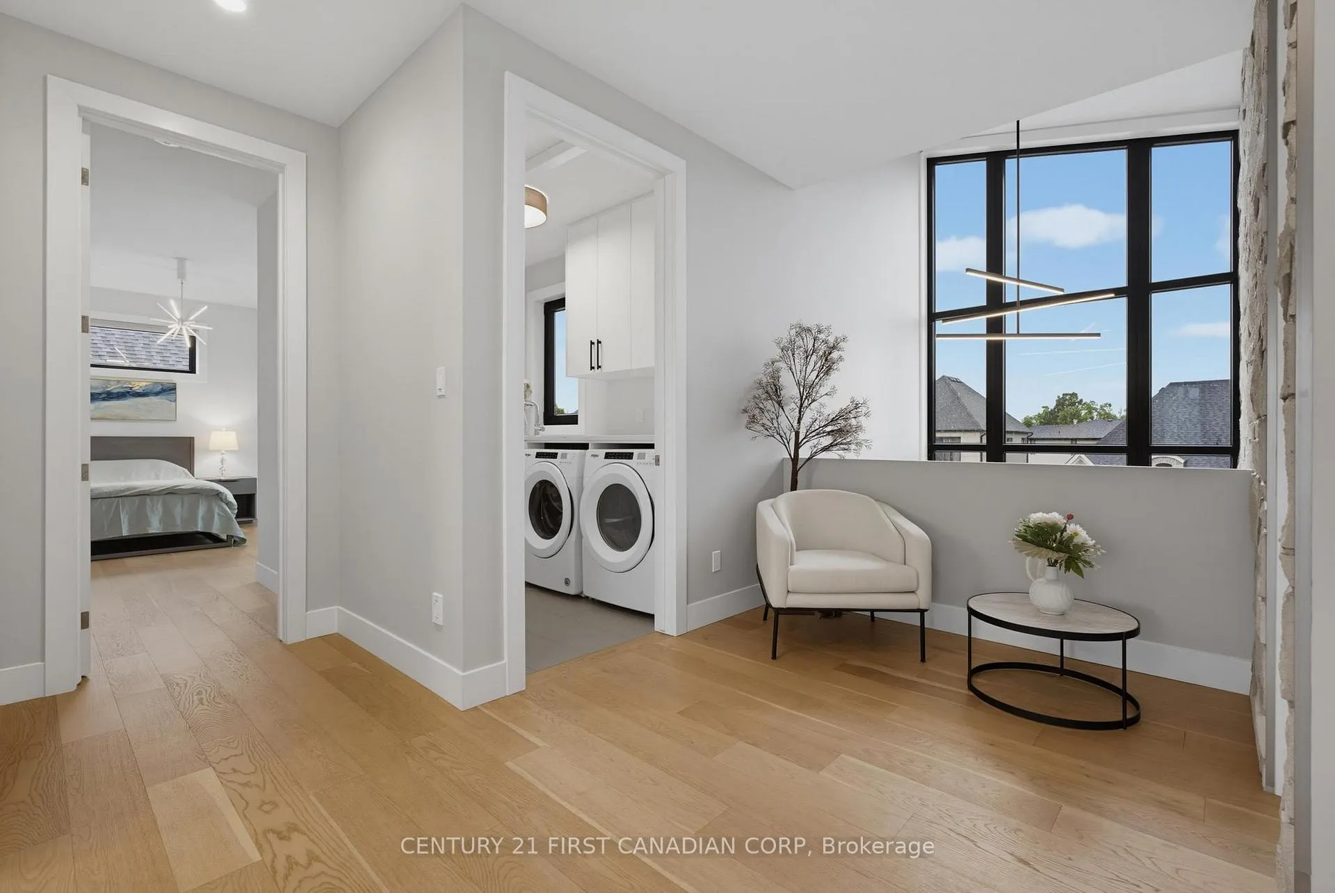 Photo 20 of 53 Edwin Drive, London, South P — HOMEH