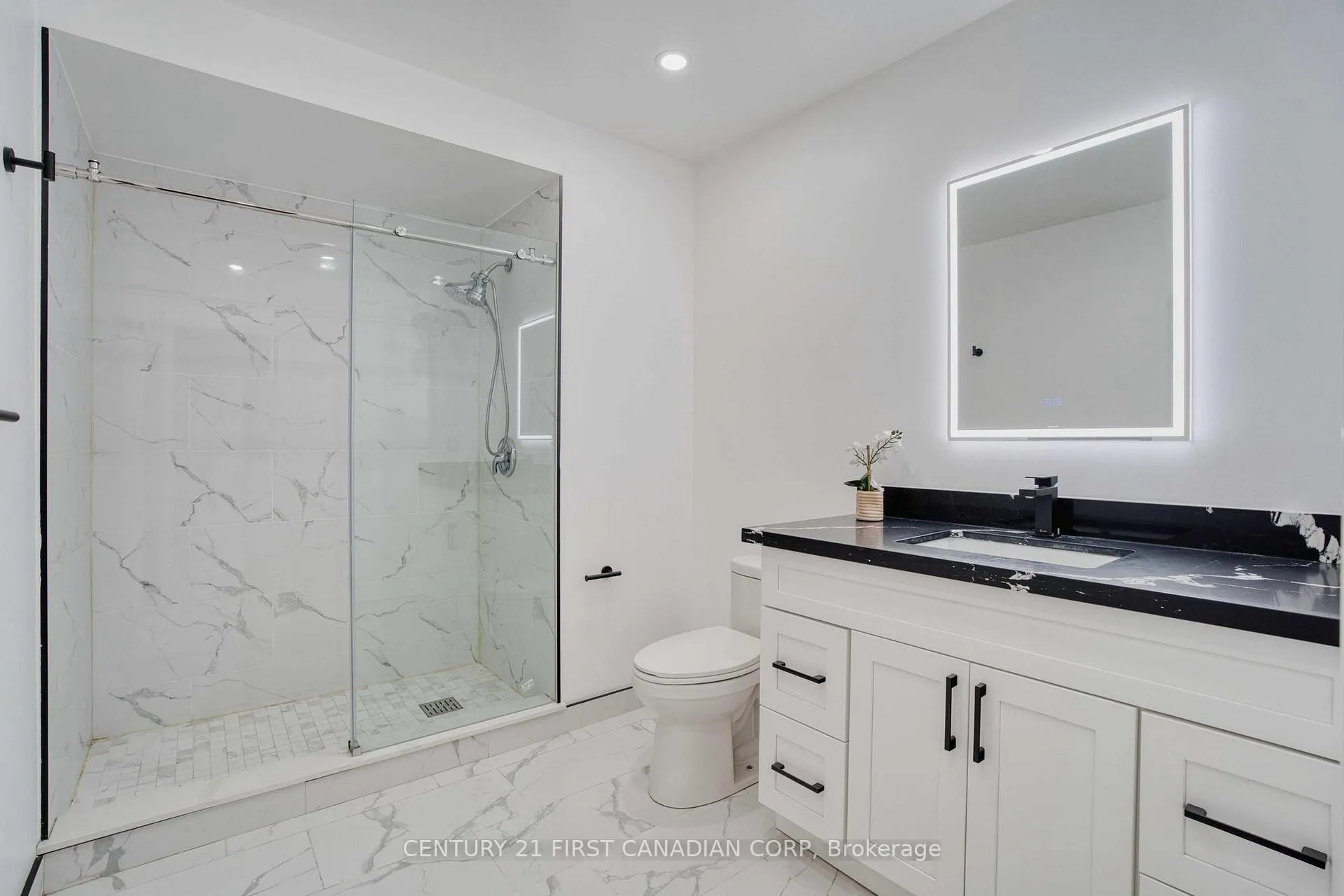 Photo 39 of 53 Edwin Drive, London, South P — HOMEH
