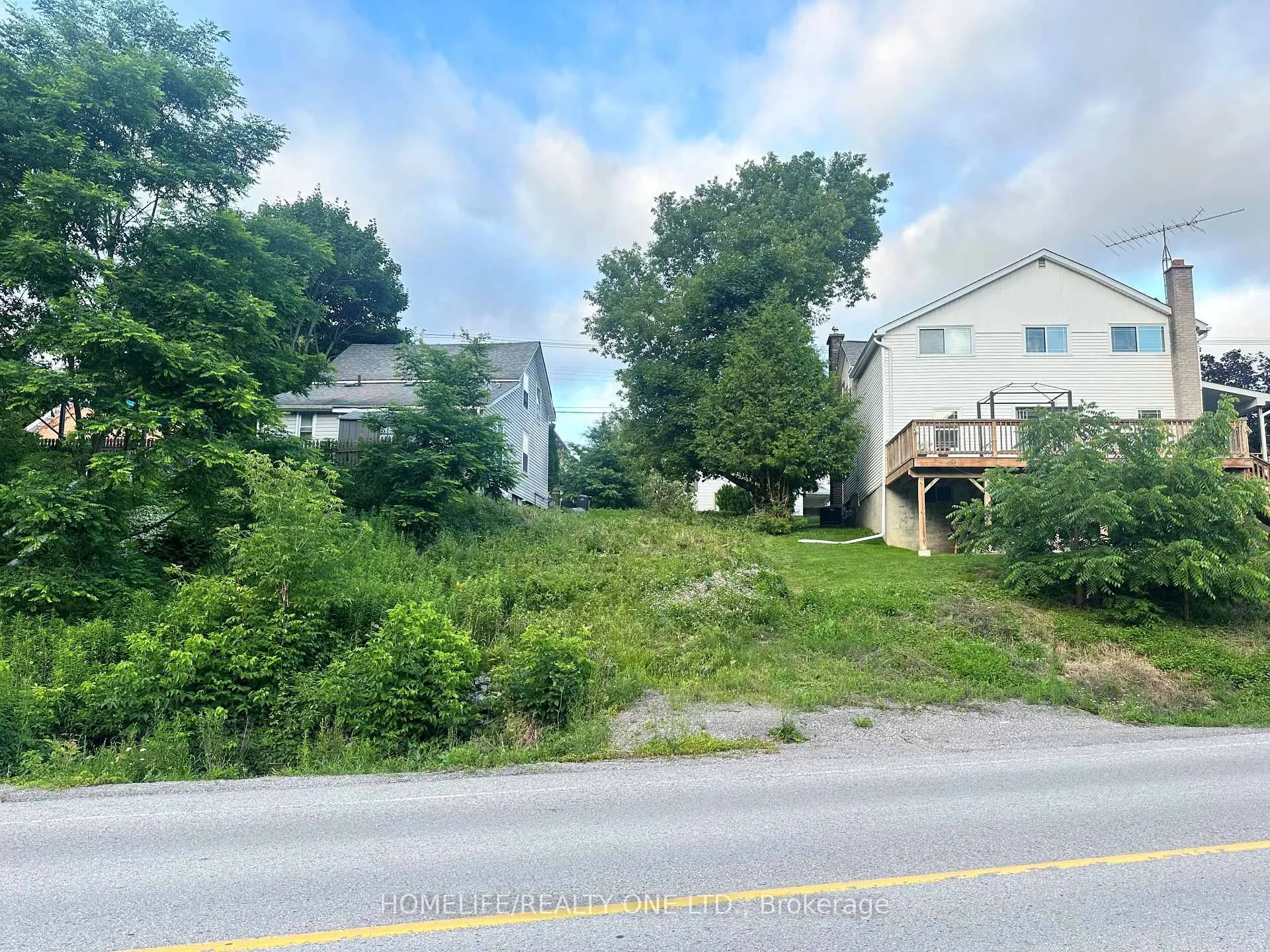 Photo 2 of 16 Mill Street, Clarington, Orono — HOMEH
