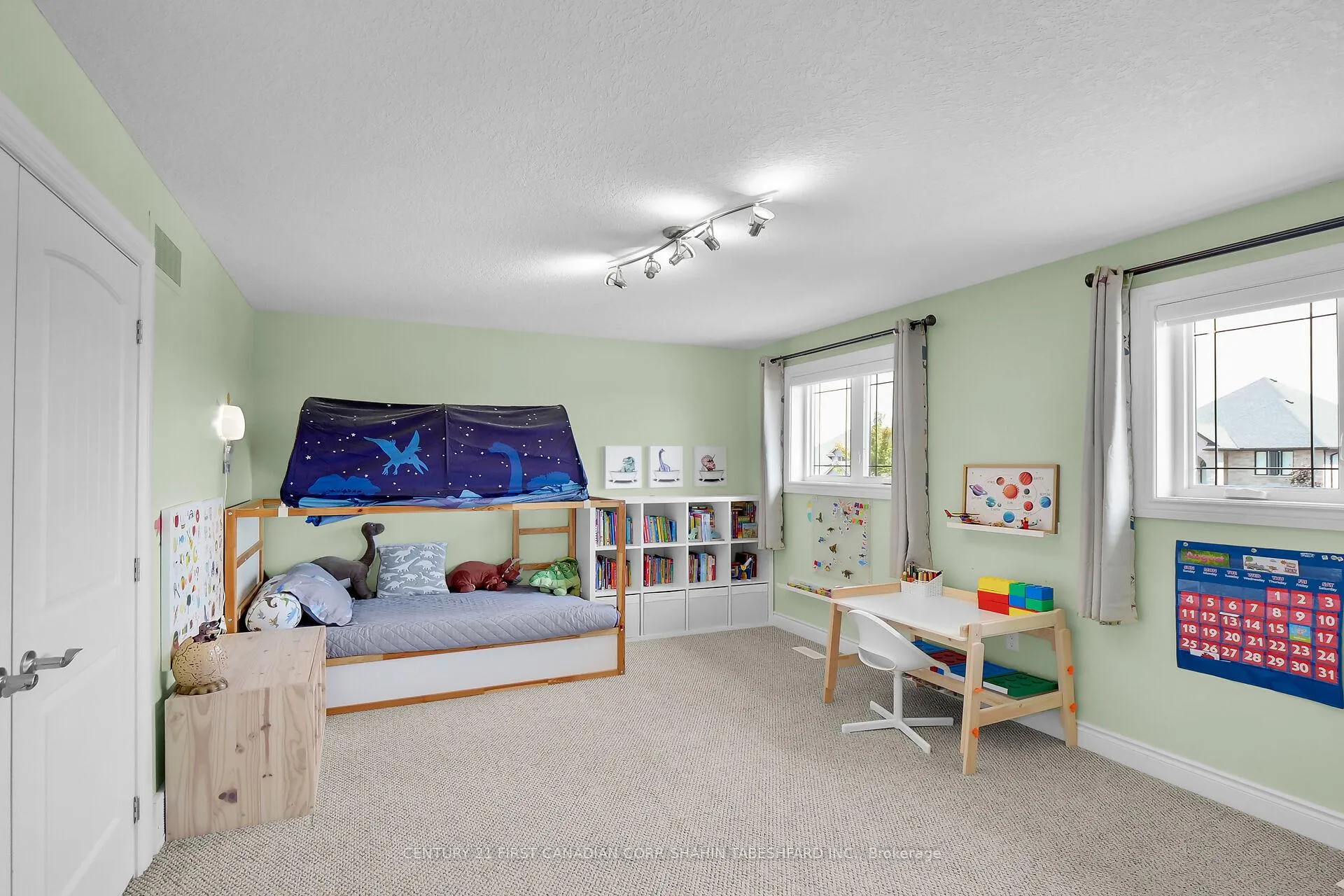 Photo 23 of 1165 Cranbrook Road, London, South L — HOMEH