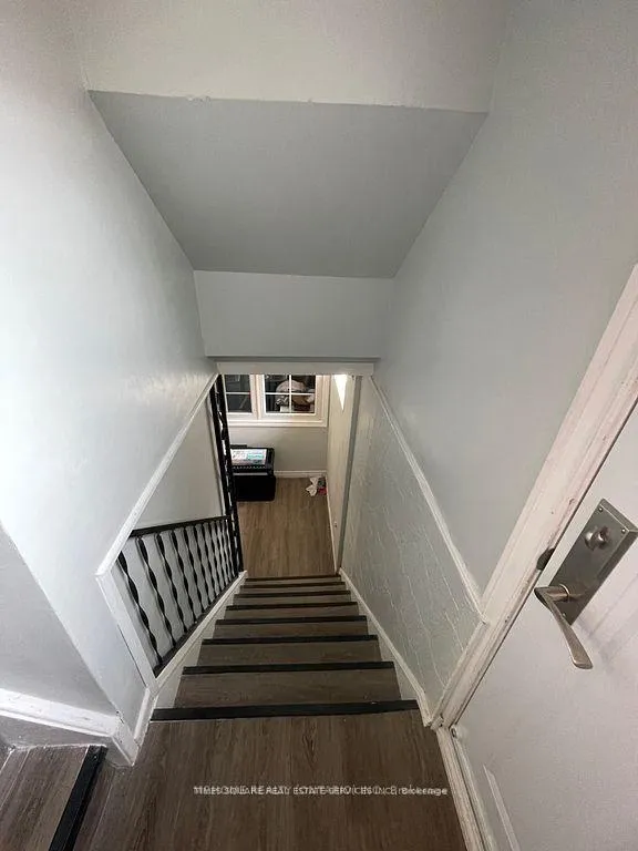 Photo 5 of 2403 Barclay Road, Burlington, Brant — HOMEH