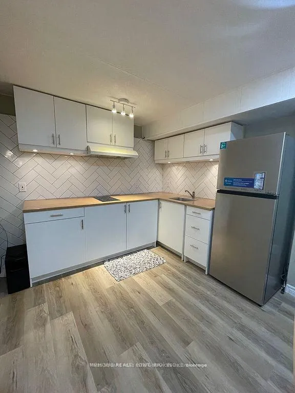 Photo 10 of 2403 Barclay Road, Burlington, Brant — HOMEH