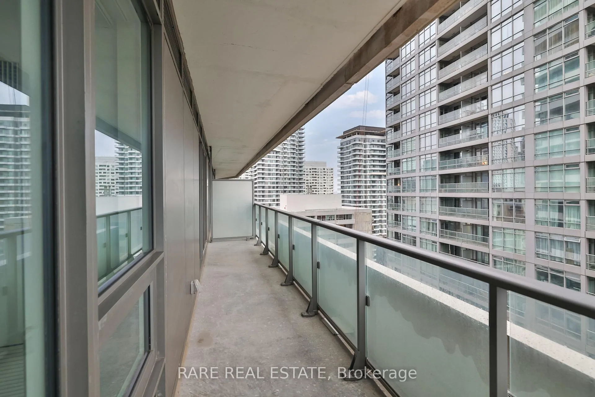 Photo 32 of Unit 1507, 2221 Yonge Street, Toronto, Mount Pleasant West — HOMEH
