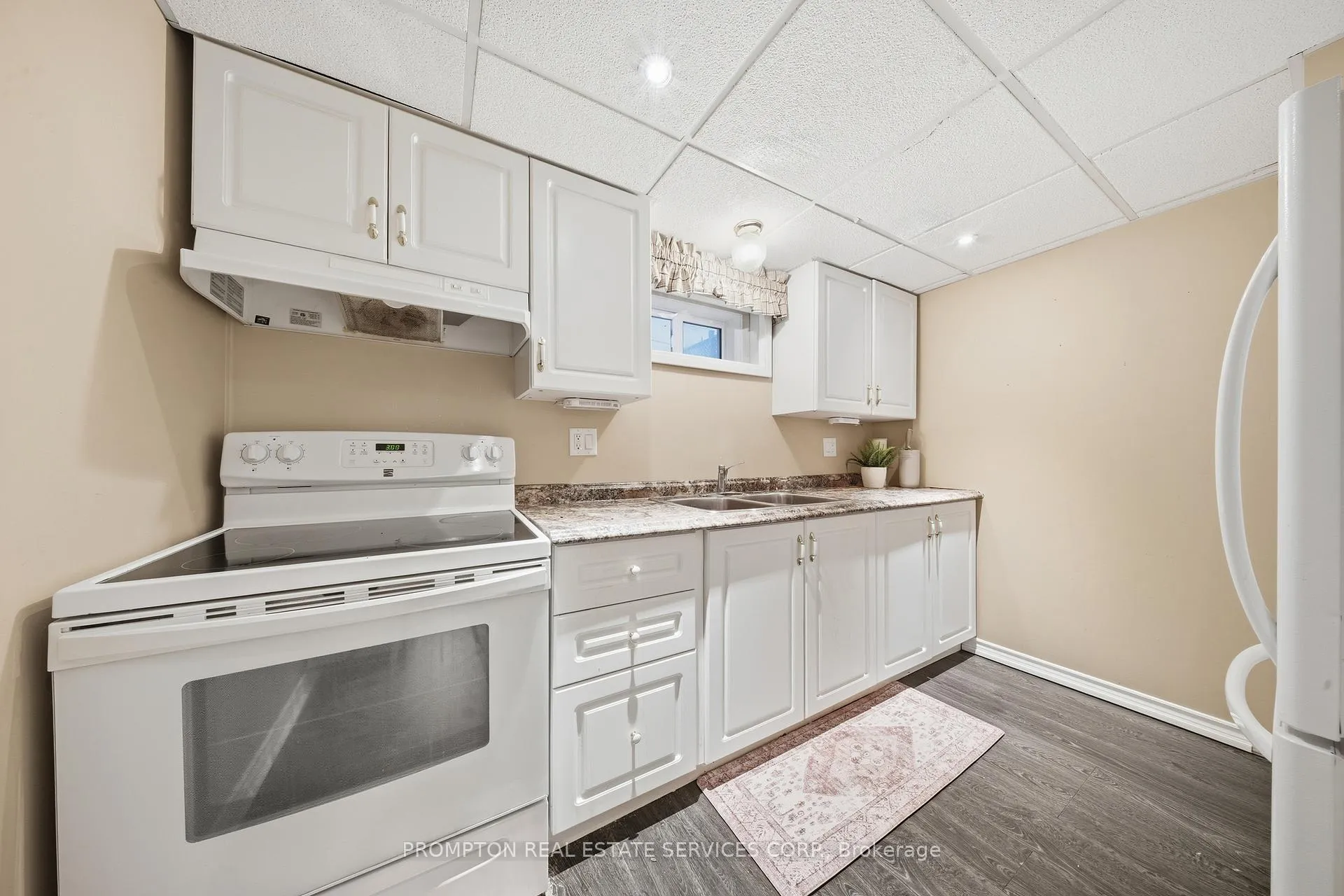 Photo 8 of Unit Lower, 16 Fernwood Crescent, Hamilton, Hampton Heights — HOMEH