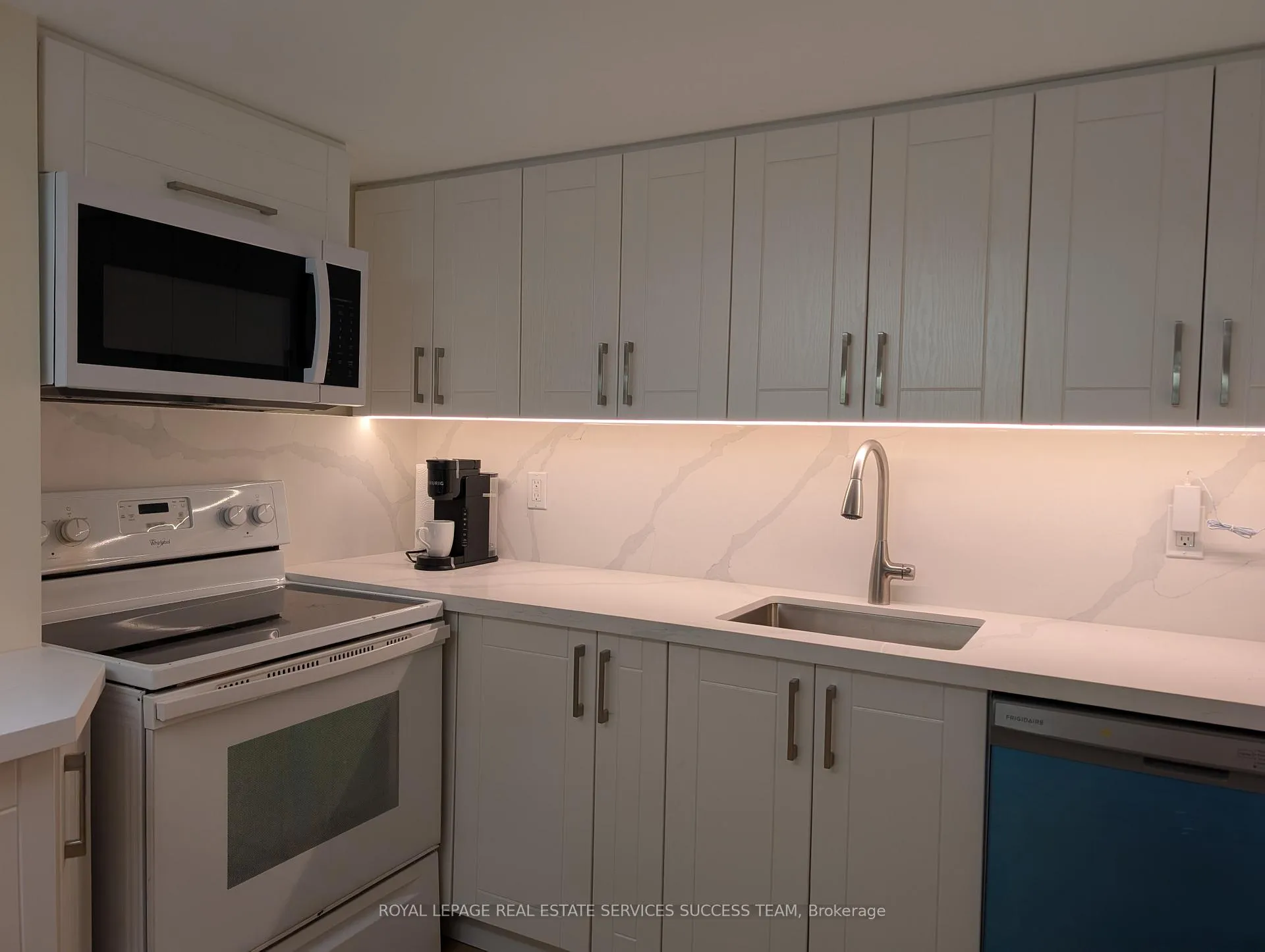 Photo 9 of Unit Bestment, 20 Chest Hill Rd, Toronto, Humewood-Cedarvale — HOMEH