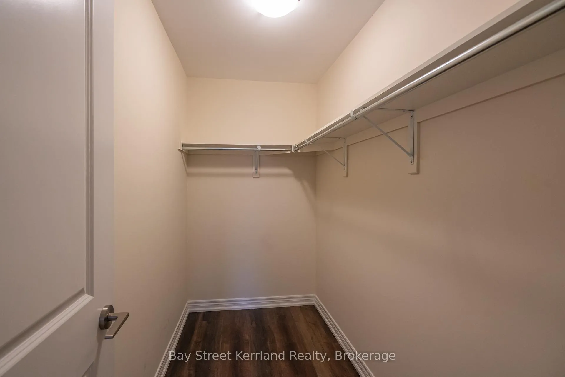 Photo 12 of Unit 201, 263 Georgian Drive, Oakville, River Oaks — HOMEH