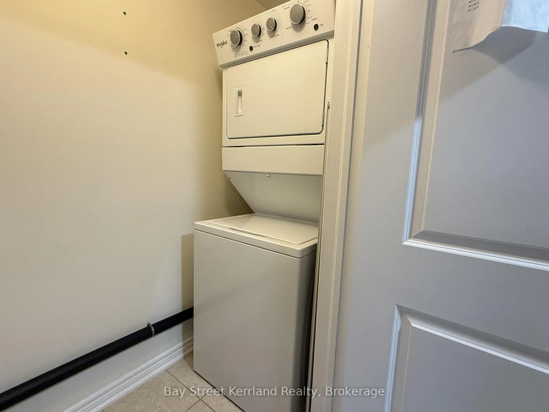Photo 18 of Unit 201, 263 Georgian Drive, Oakville, River Oaks — HOMEH
