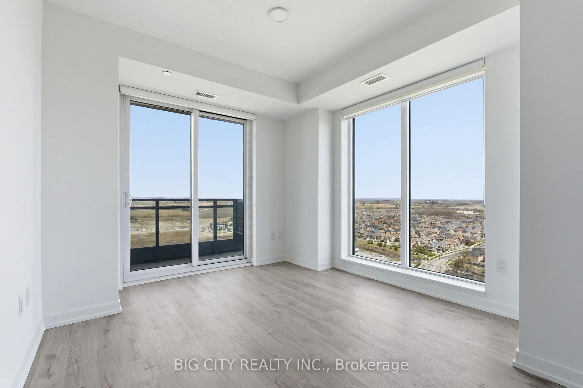Photo 2 of Unit 2303, 9751 Markham Road, Markham, Greensborough — HOMEH