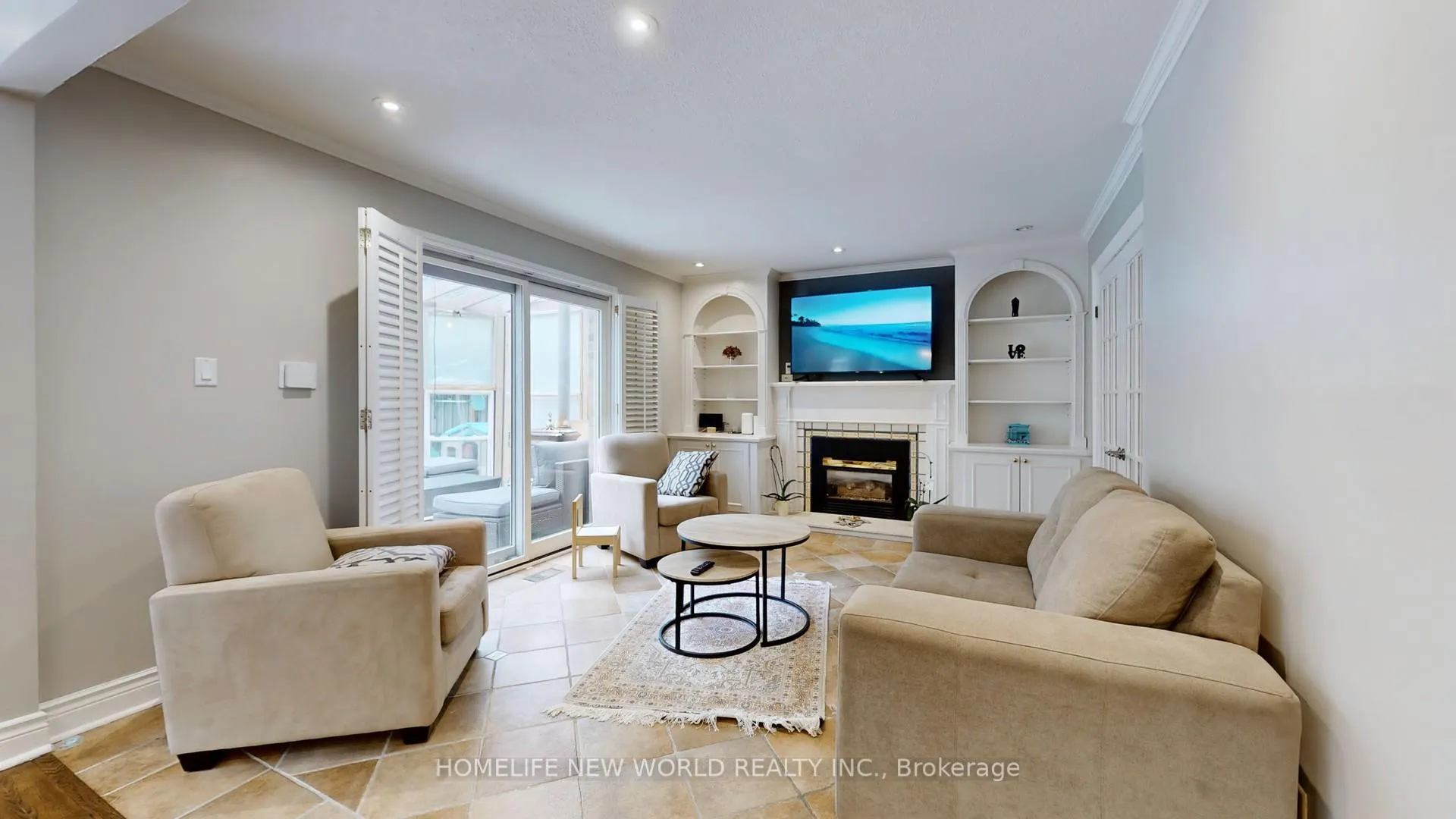 Photo 6 of 33 Beatty Crescent, Aurora, Aurora Highlands — HOMEH