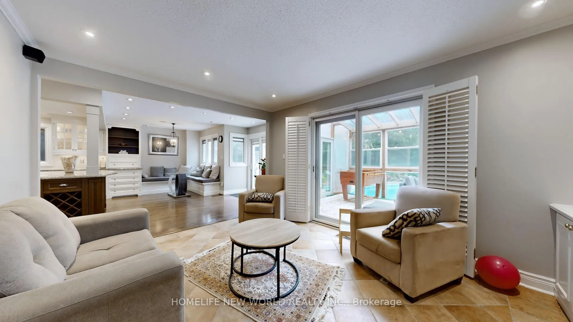 Photo 7 of 33 Beatty Crescent, Aurora, Aurora Highlands — HOMEH