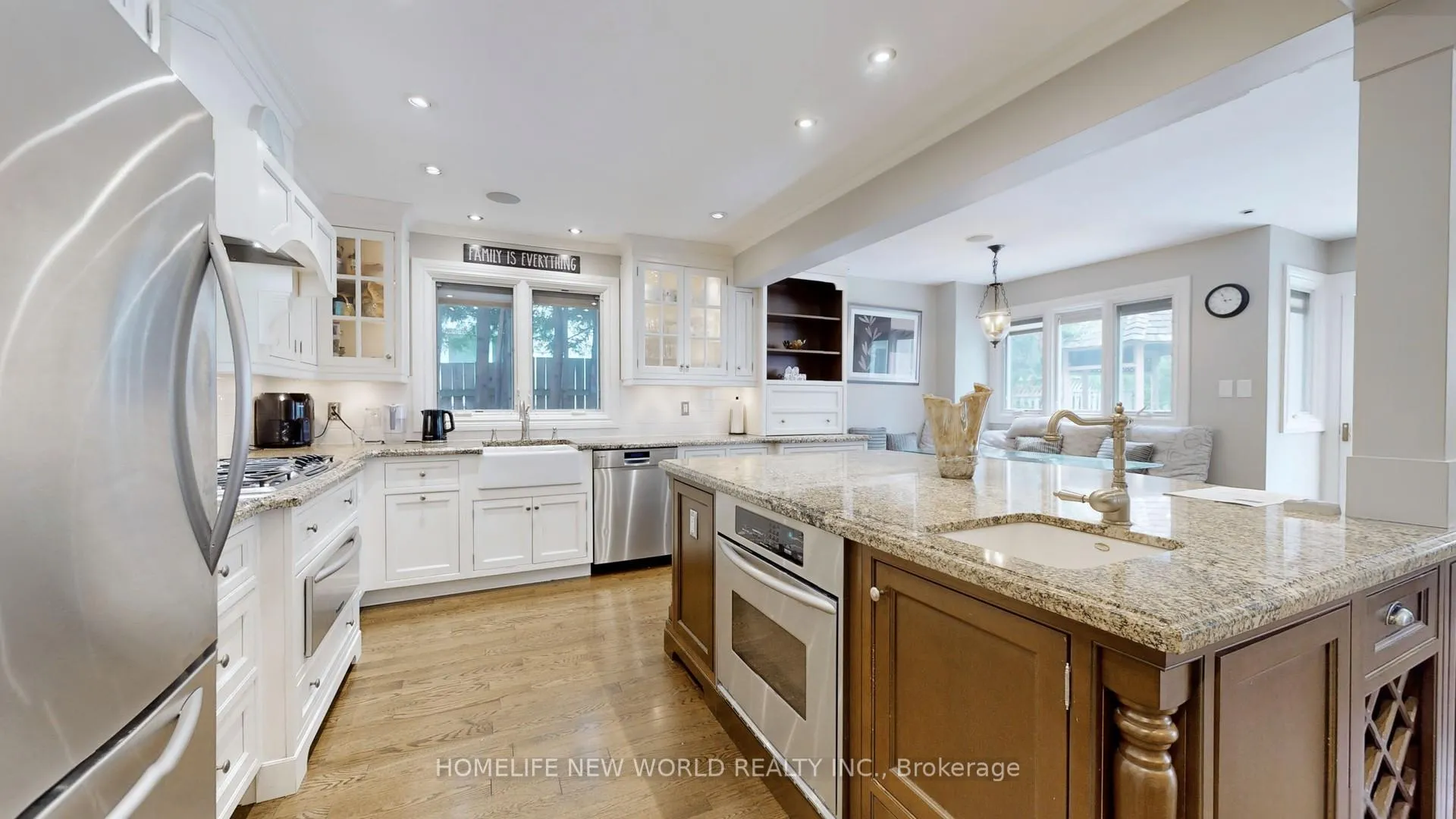 Photo 12 of 33 Beatty Crescent, Aurora, Aurora Highlands — HOMEH