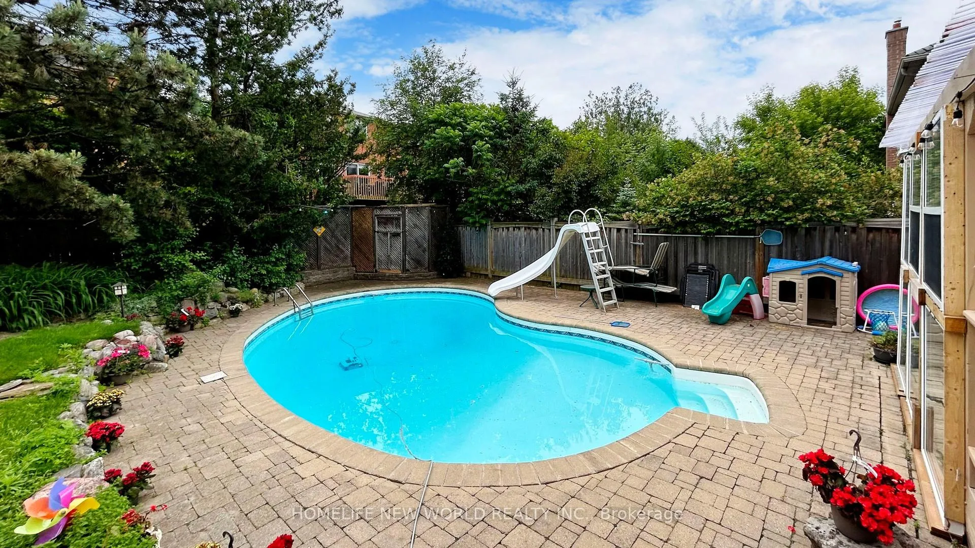 Photo 40 of 33 Beatty Crescent, Aurora, Aurora Highlands — HOMEH