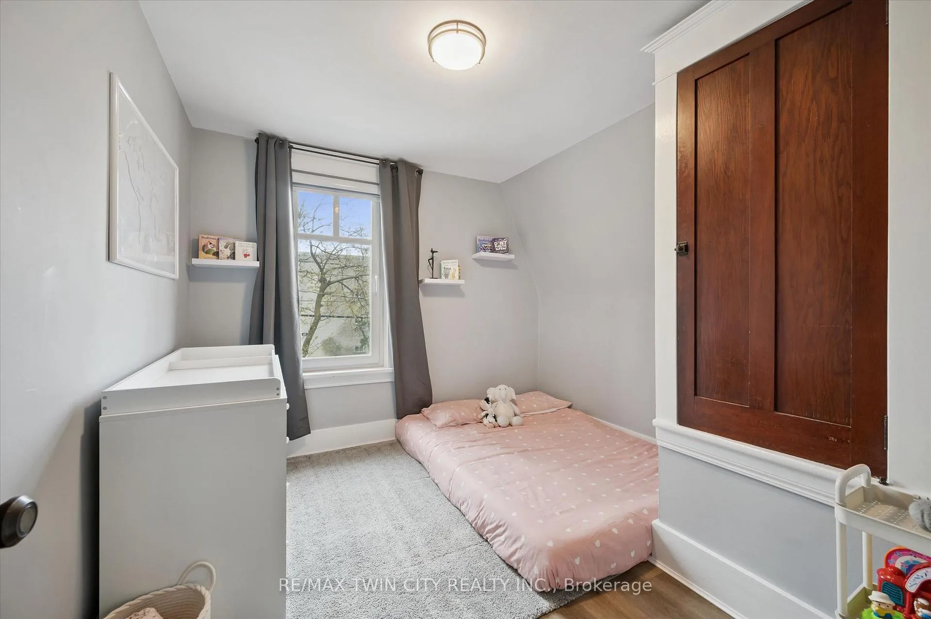 Photo 14 of 156 Norfolk Street, Stratford — HOMEH