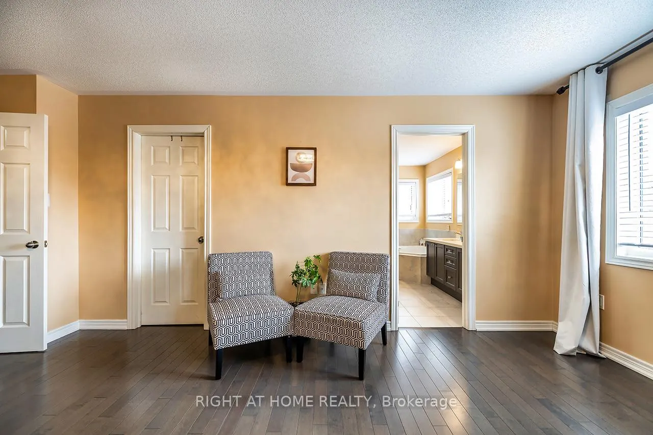 Photo 26 of 1663 Irvine Scott Street, Oshawa, Taunton — HOMEH