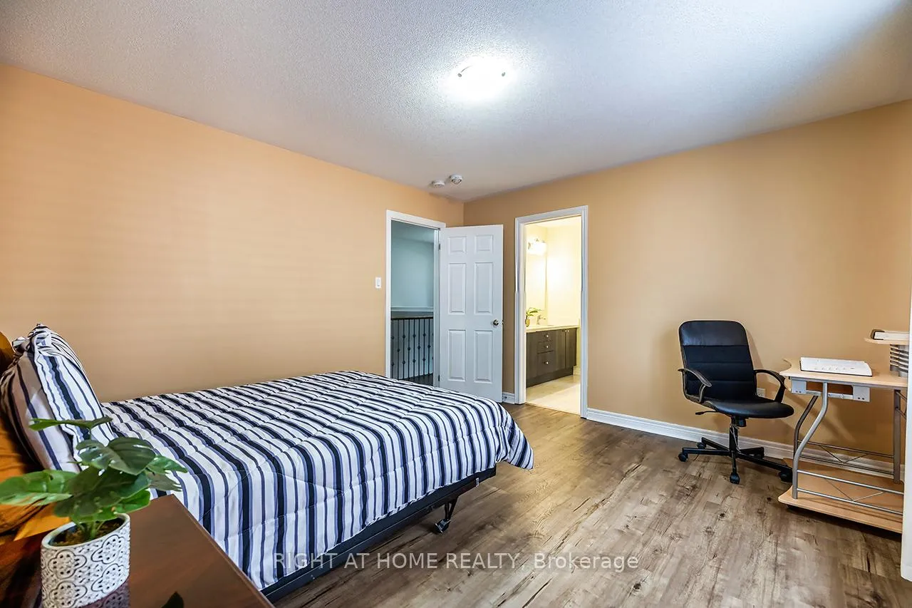 Photo 29 of 1663 Irvine Scott Street, Oshawa, Taunton — HOMEH